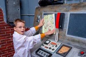 Фотография квеста Секреты бункера. Kids от компании Место без адреса (Фото 2)