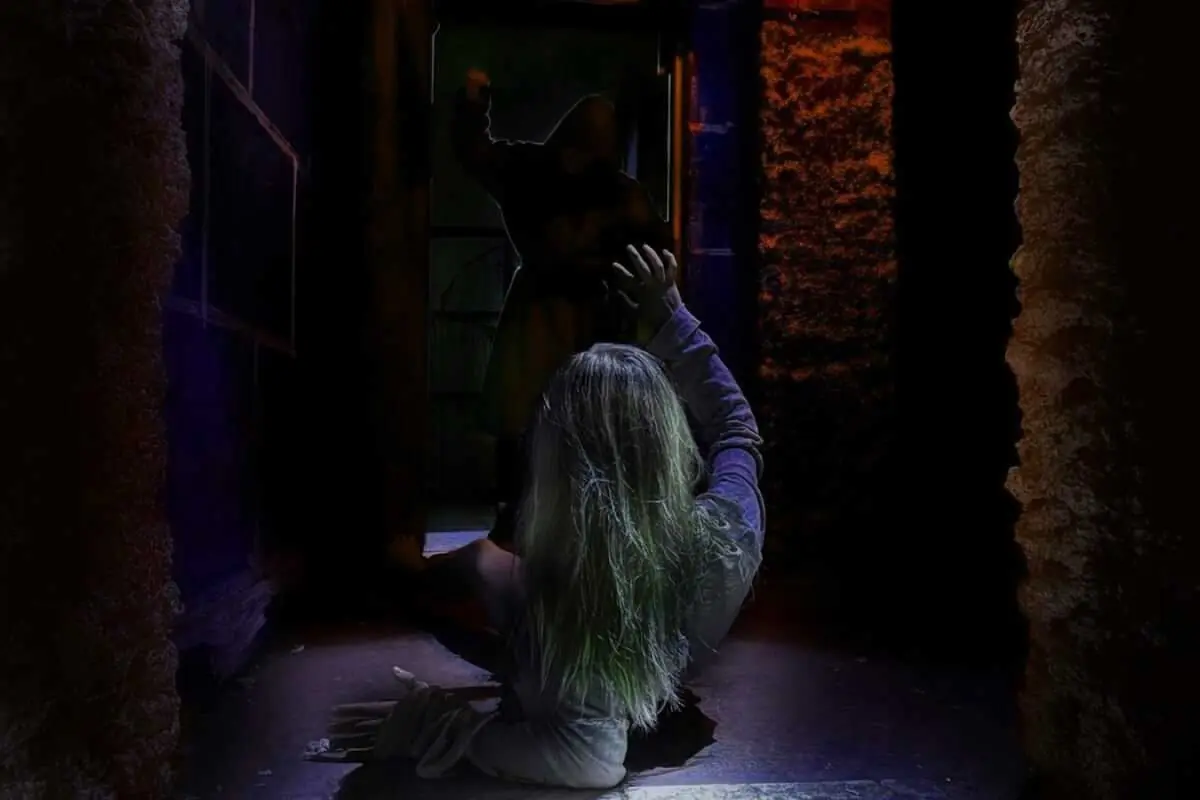 Откройте двери в мир квестов!